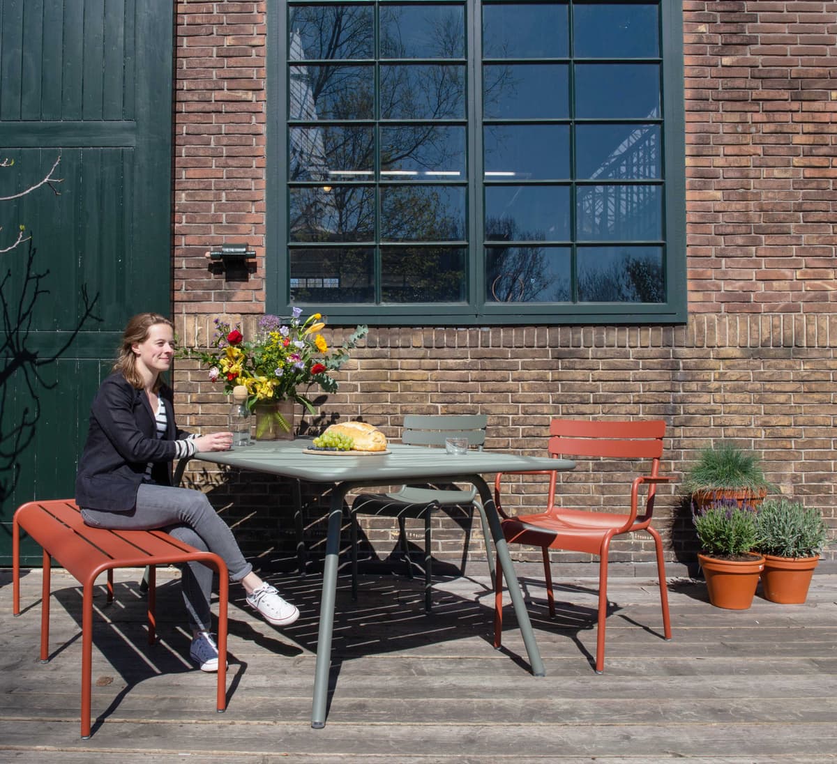 Fermob Luxembourg Tuintafel 143x80 Black Cherry thumbnail 3