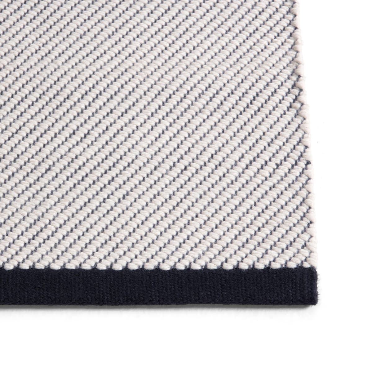 Hay Bias Tint Vloerkleed 200x300 Black Tint