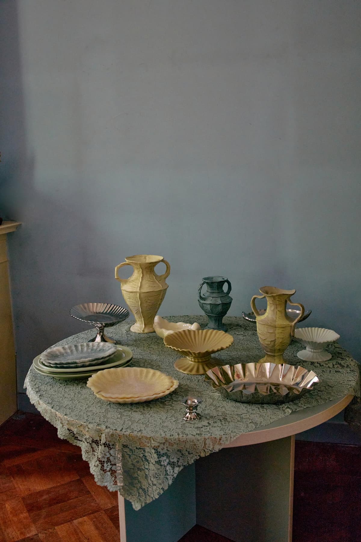 HKliving New Classics Resin Dienblad Ivory thumbnail 2