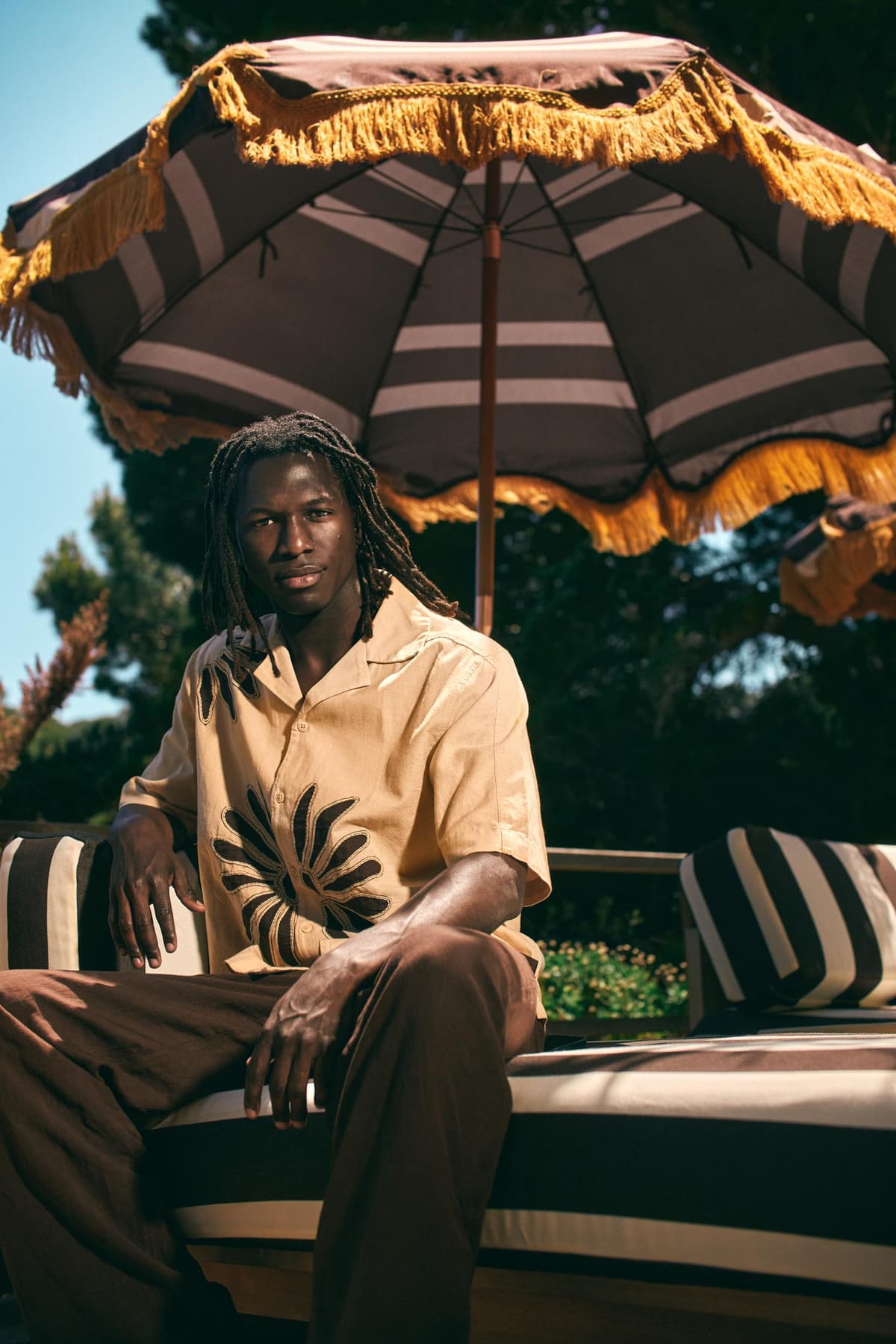 HKliving Outdoor Teak Daybed Botanical thumbnail 3