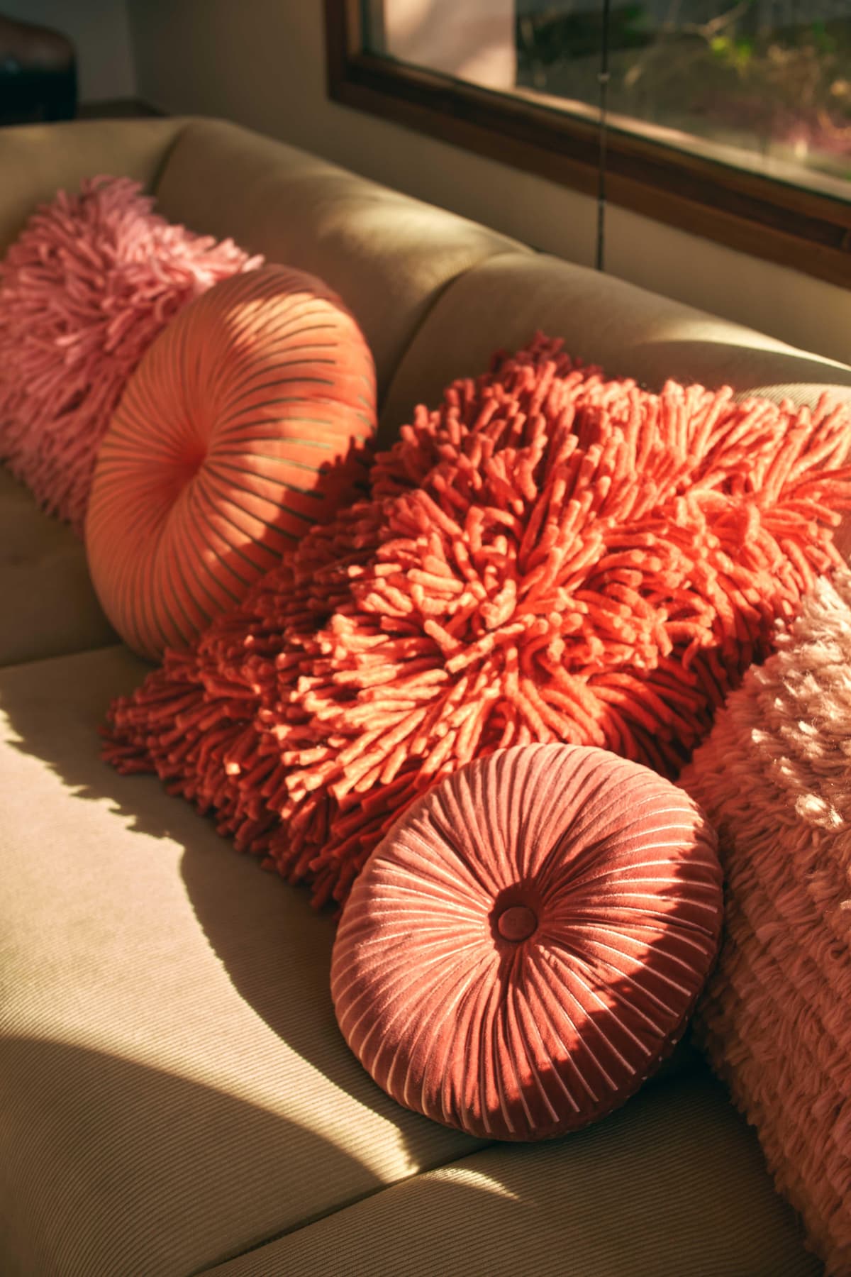 HKliving Round Ripple KussenØ35 Burgundy thumbnail 3