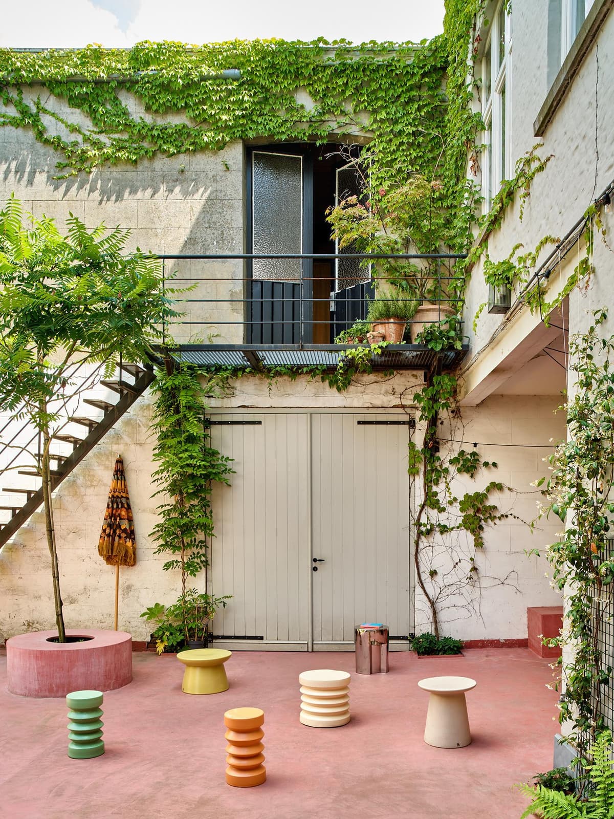 HKliving Earthenware BijzettafelØ40 Green thumbnail 3