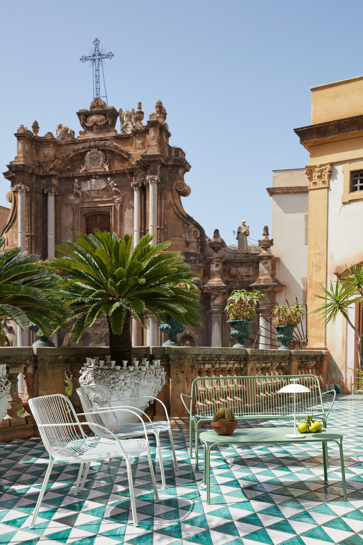 Kartell Zitkussen Voor Hiray Fauteuil Brick Red thumbnail 2