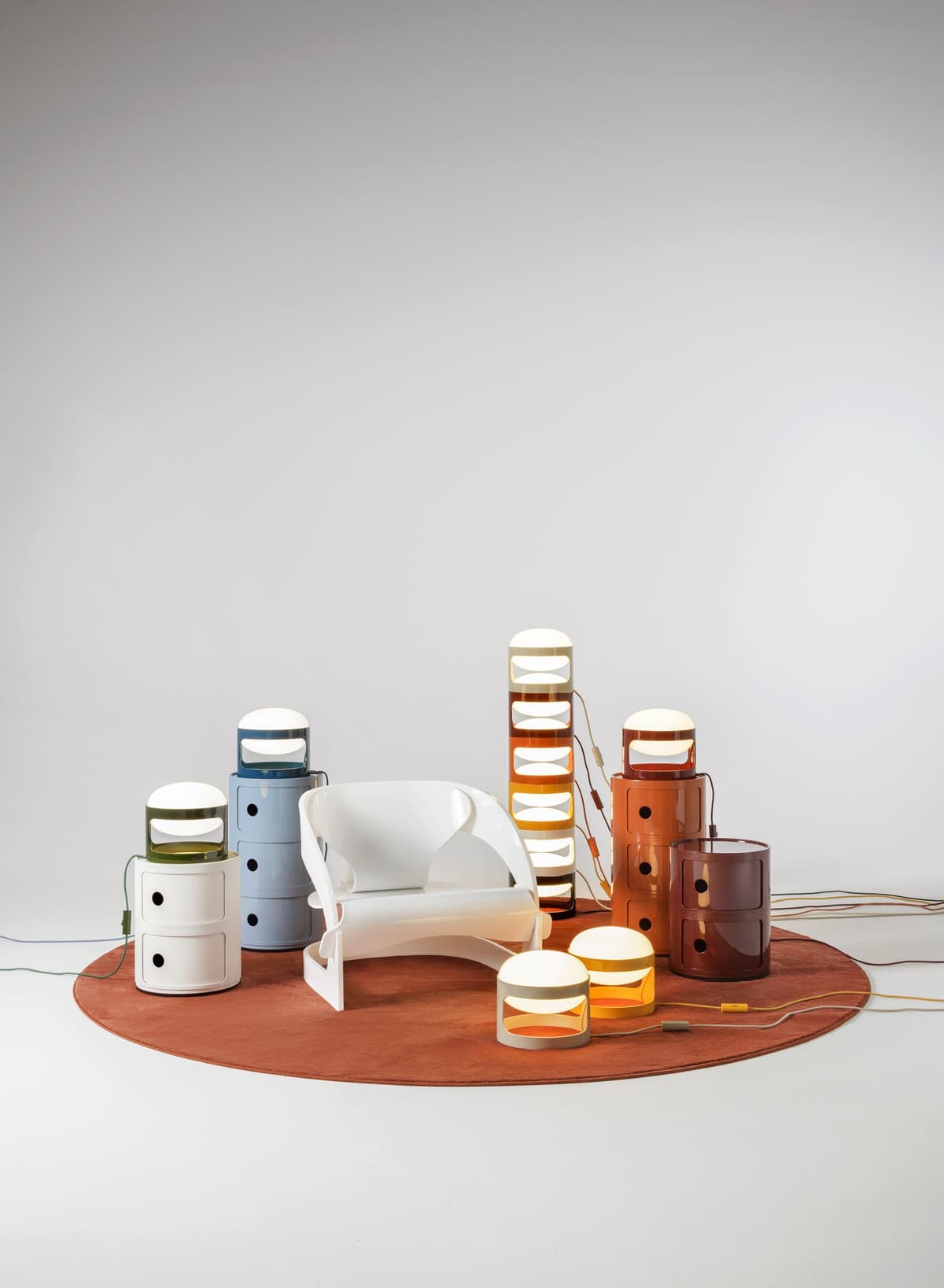 Kartell Componibili New Big Kast NachtkastjeØ42 (3 Comp.) Burgundy thumbnail 3