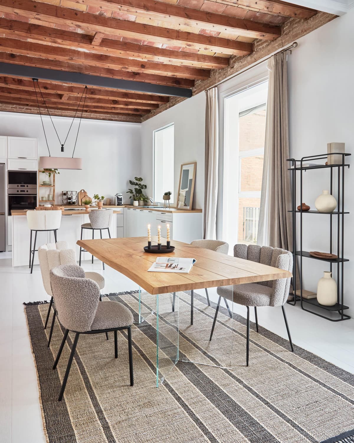 Kave Home Ciselia Barkruk 65 Schapenvacht Lichtgrijs thumbnail 4