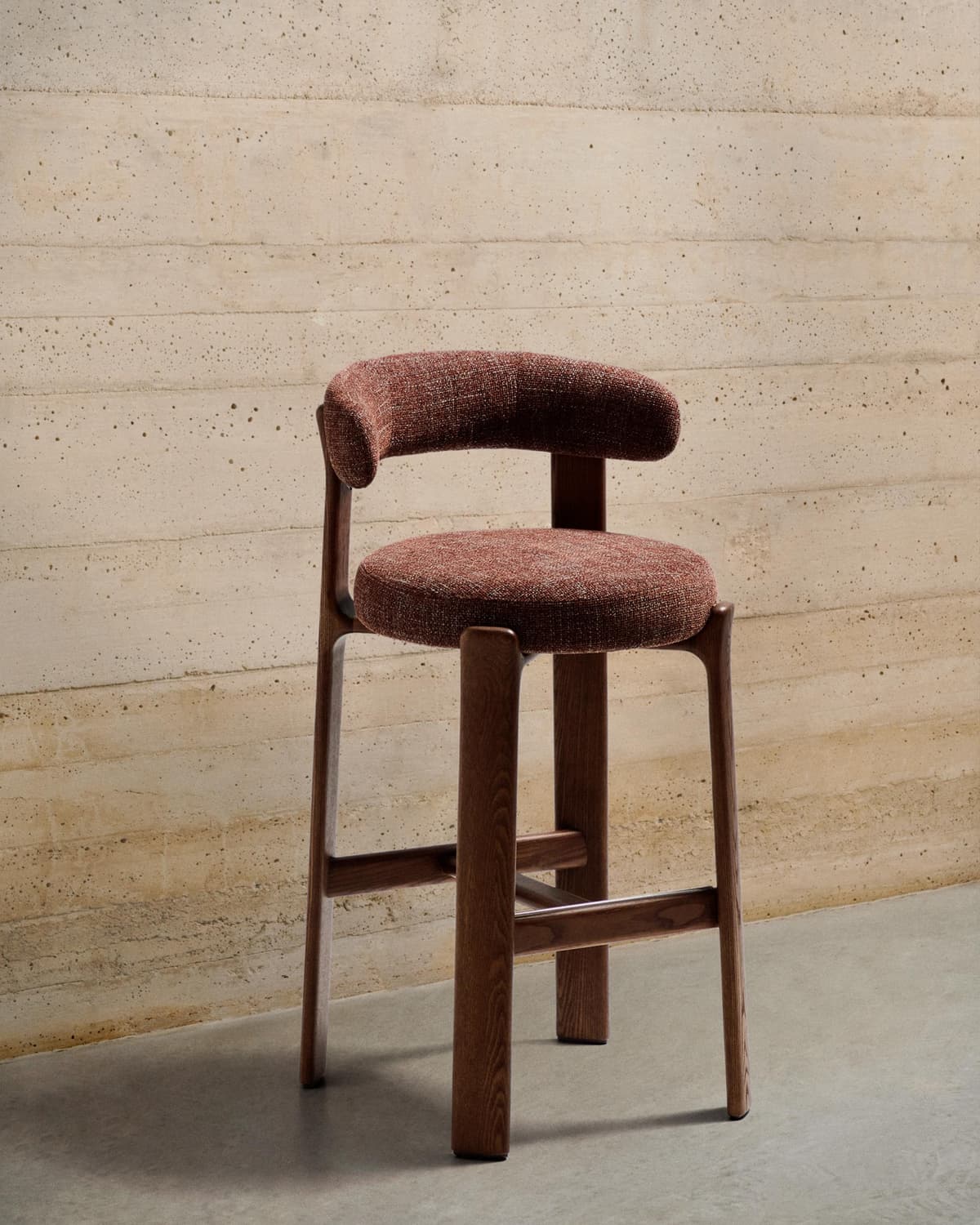 Kave Home Granite Barkruk H75 Donker Essenhout Bruin Chenille thumbnail 3