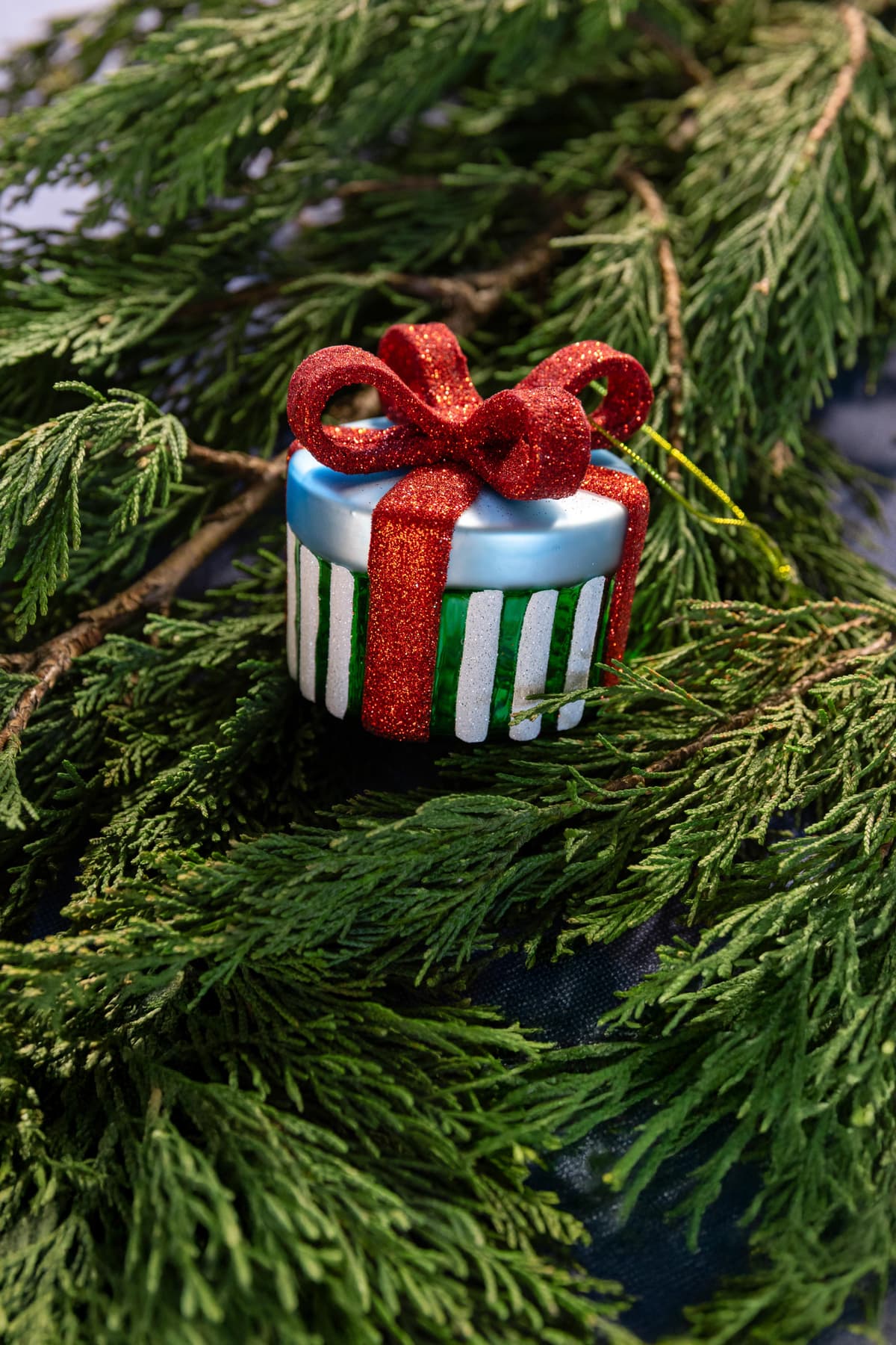 &klevering Gift Roodtbal Ornament Groen thumbnail 2