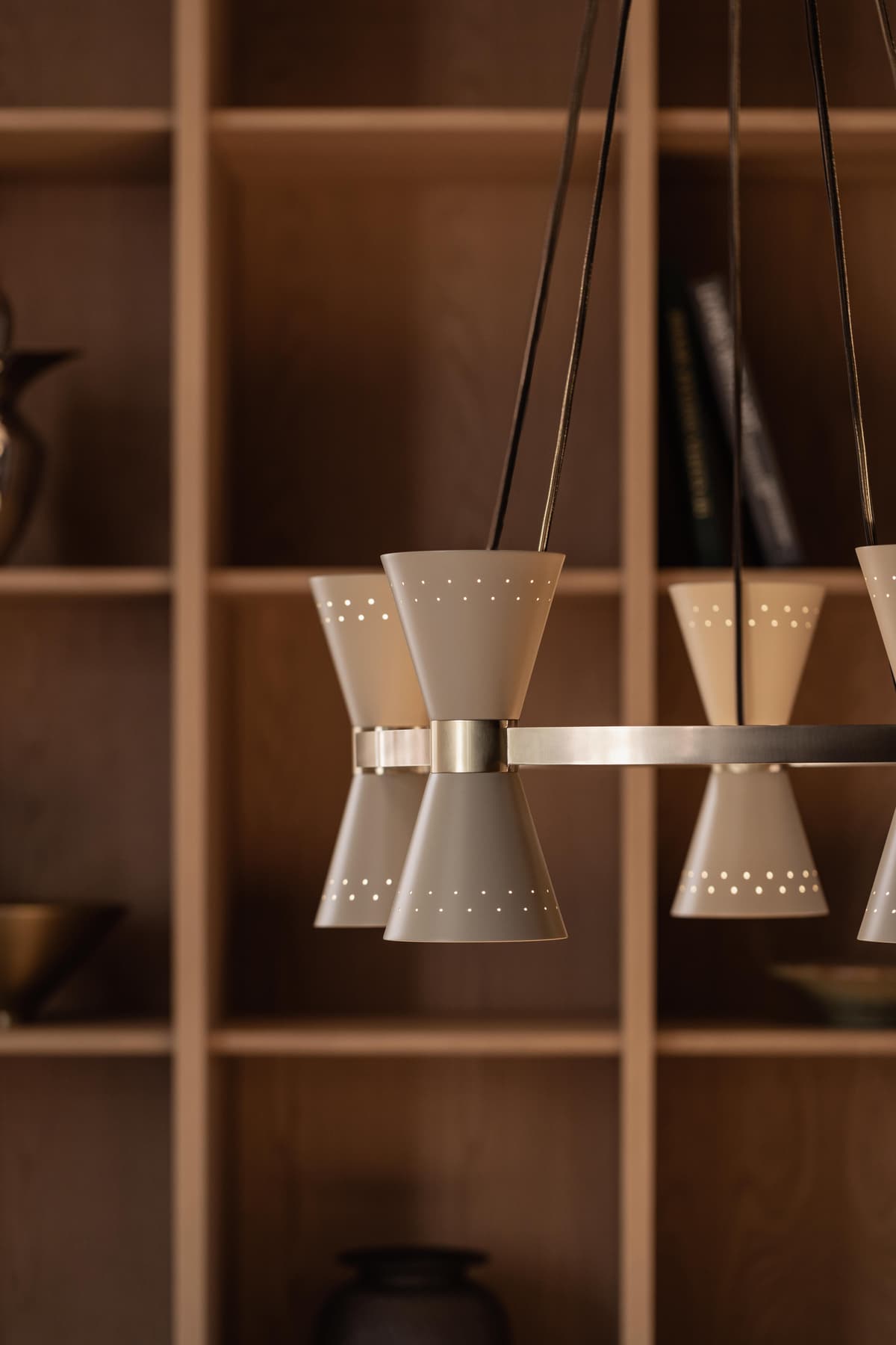 Audo Copenhagen Collector 5 KroonluchterØ66.5 Crème thumbnail 3