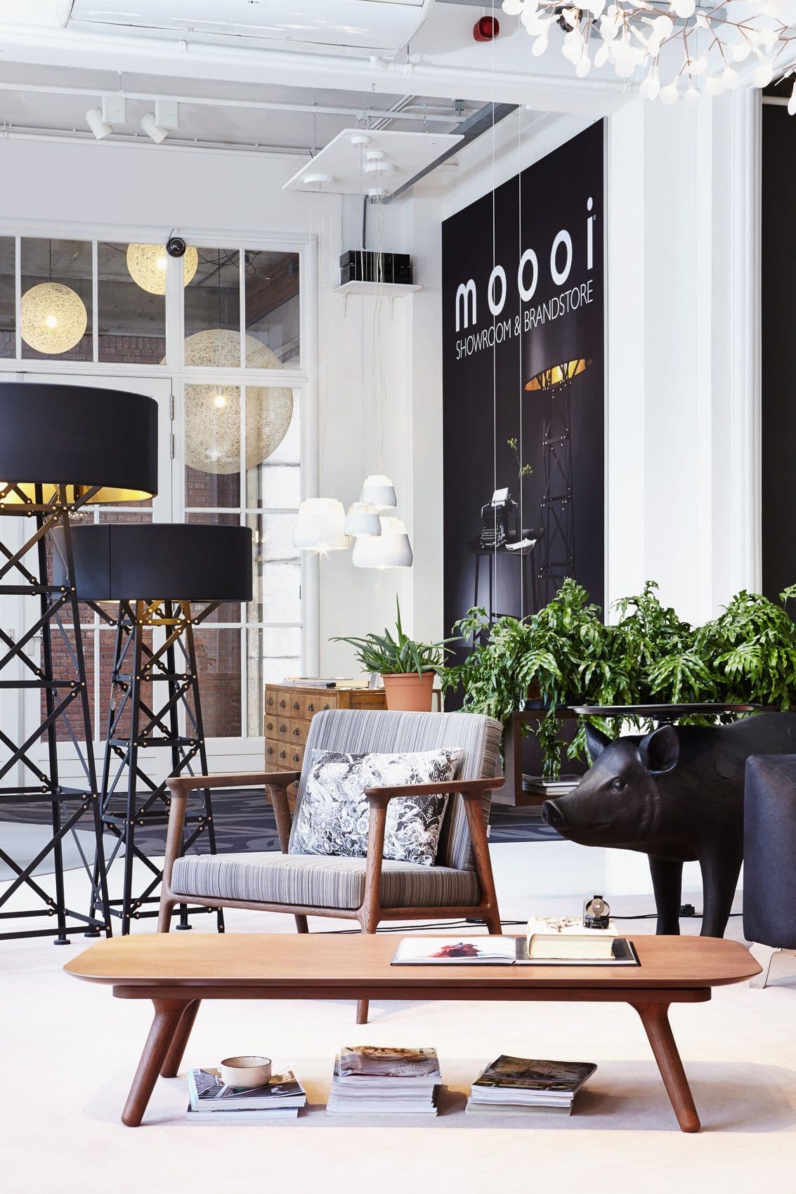 Moooi Pig Bijzettafel 167x60 Zwart thumbnail 2