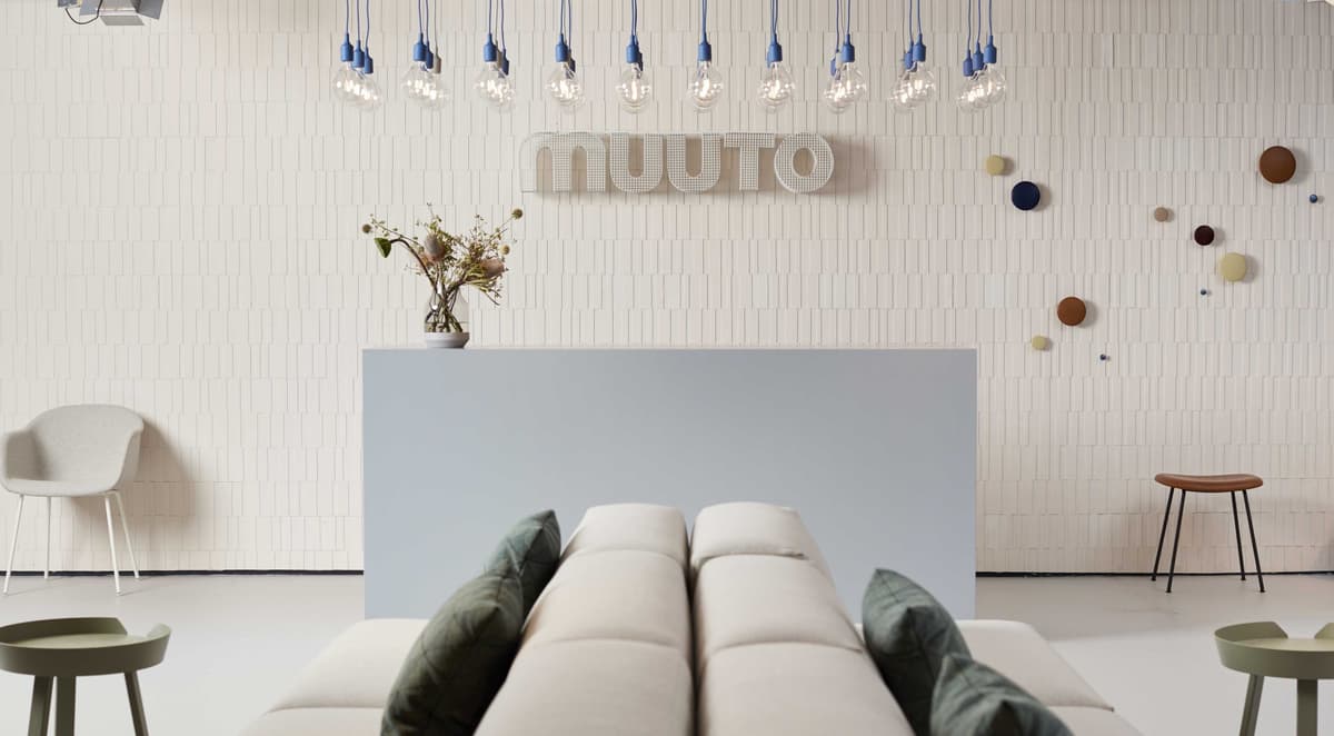Muuto Fiber Tube Gestoffeerde Kruk Cognac Leer thumbnail 3