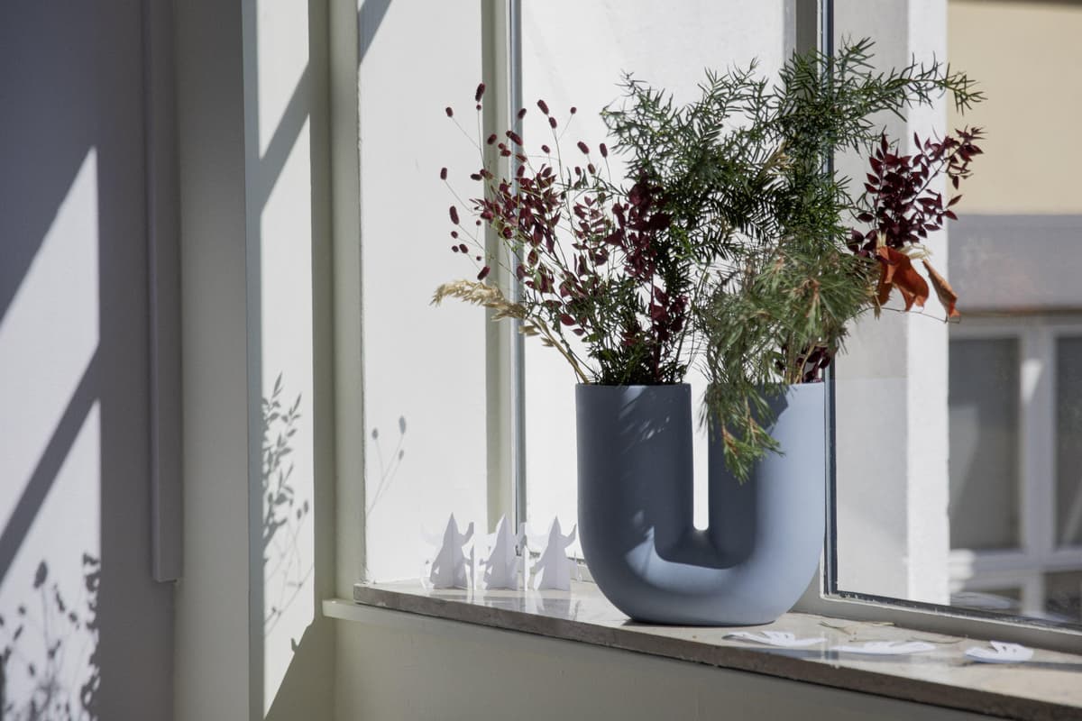 Muuto Kink Vaas U Vorm Light Green thumbnail 2