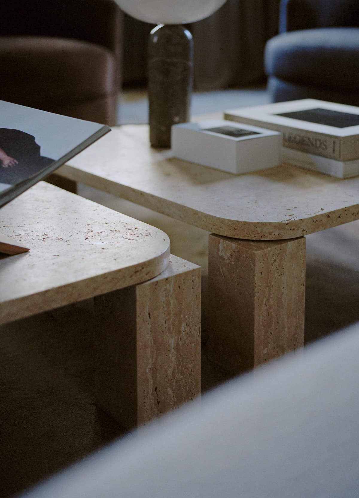 New Works Atlas Salontafel 60x60 Unfilled Travertine thumbnail 3