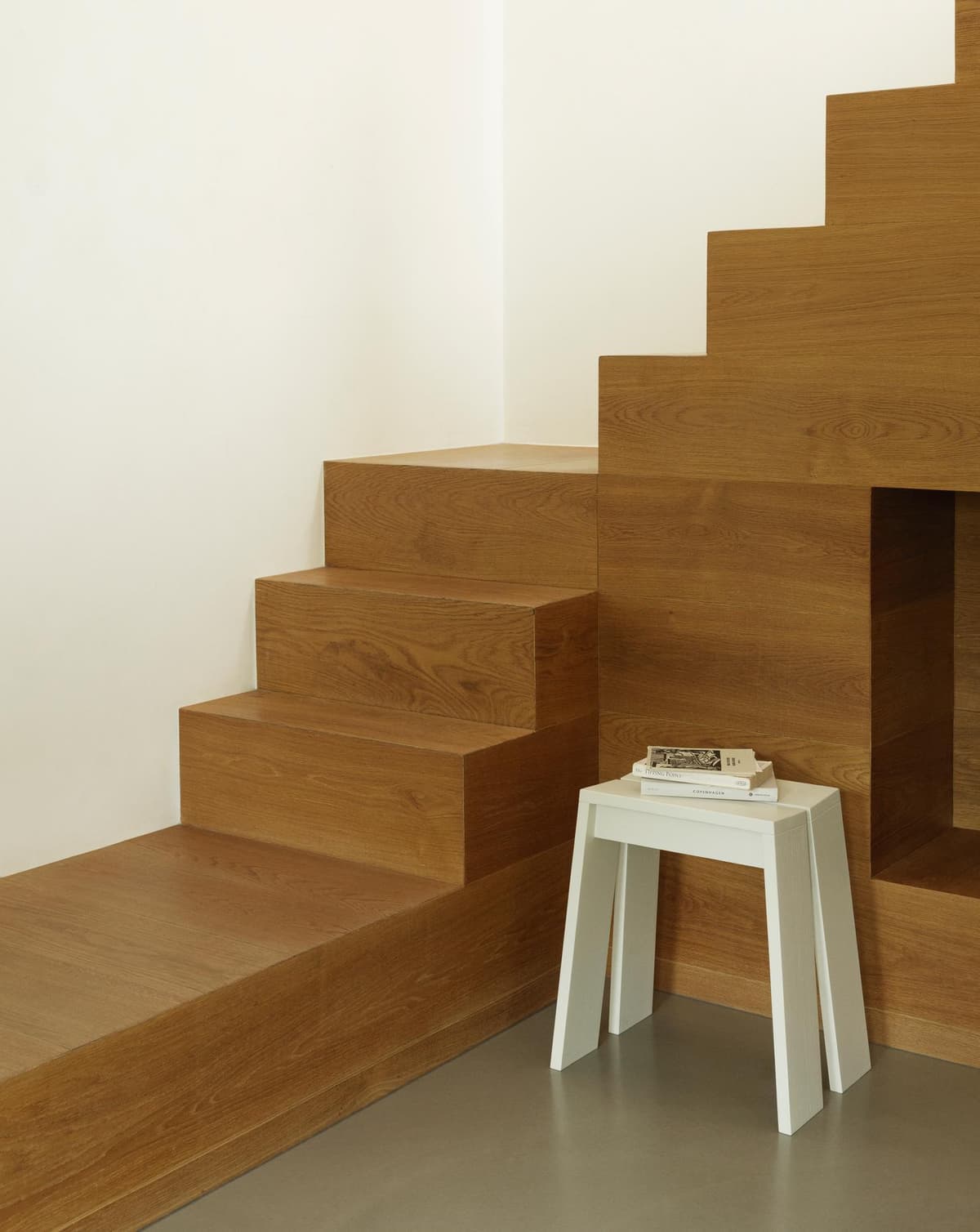 Normann Copenhagen Let Kruk H46 Brown Stained Ash thumbnail 2