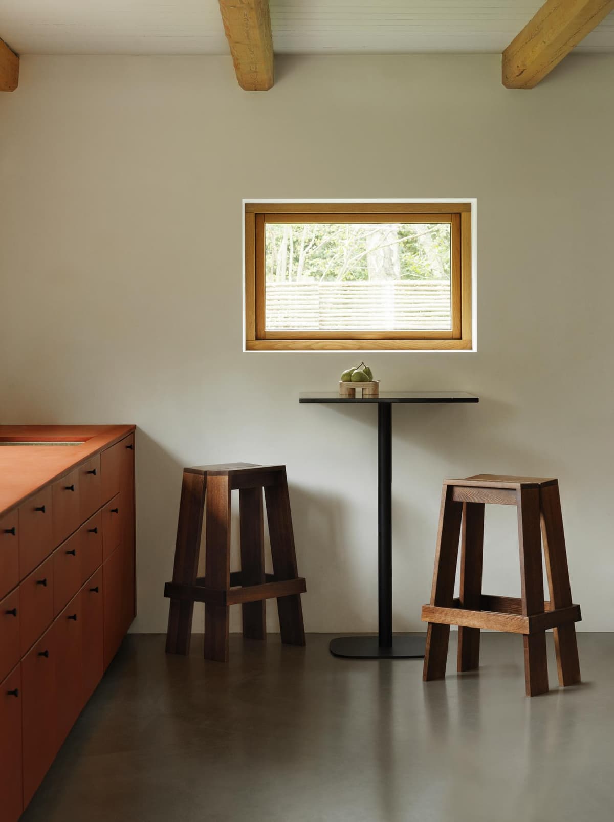 Normann Copenhagen Let Barkruk H75 Dark Stained Ash thumbnail 2