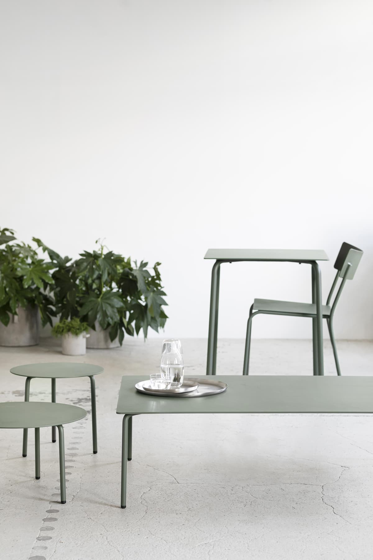 Serax August By Vincent Van Duysen BijzettafelØ40 Zwart thumbnail 2