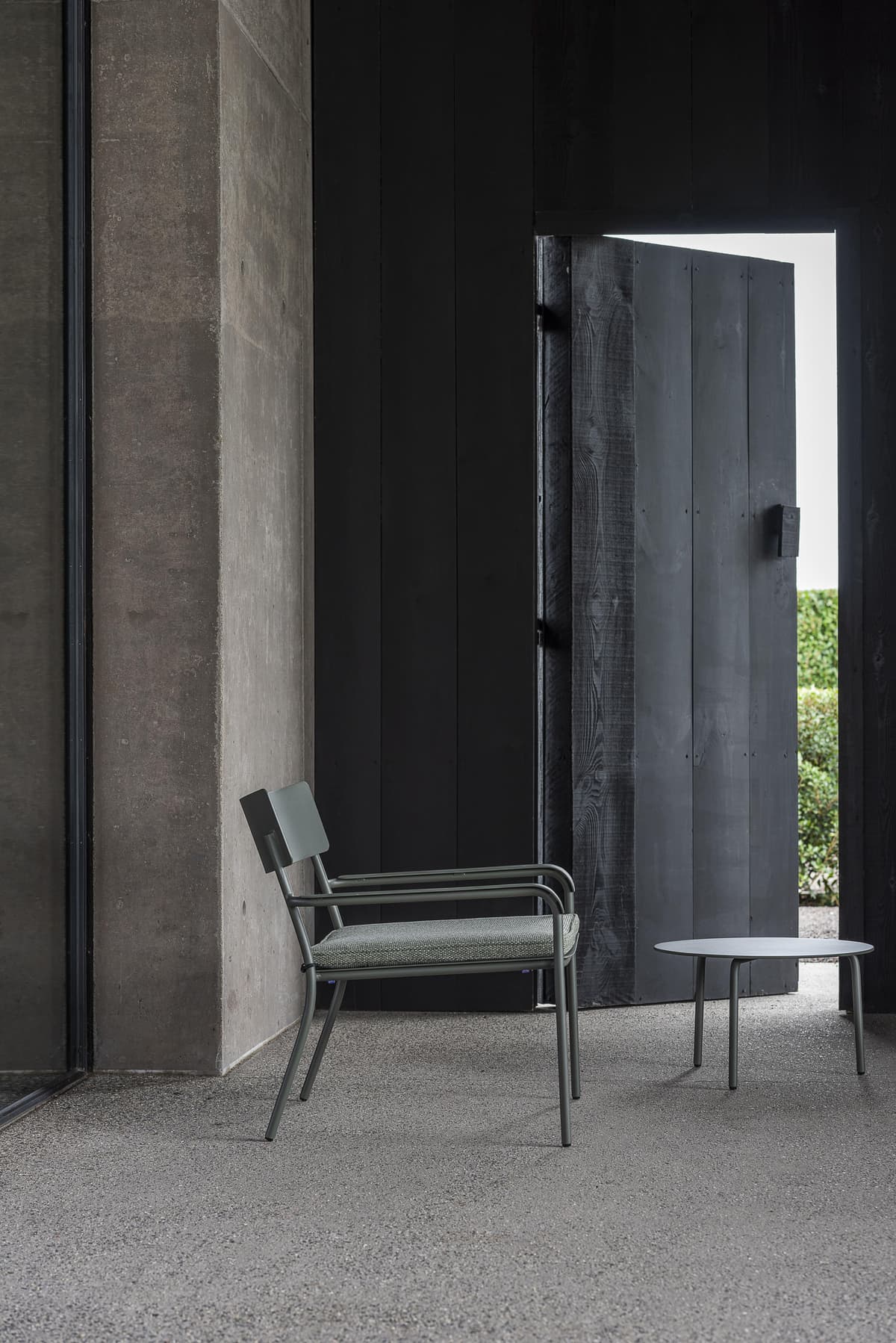 Serax August By Vincent Van Duysen Zitkussen Fauteuil Groen thumbnail 4