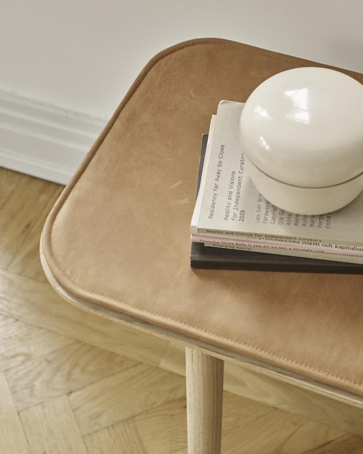 Fritz Hansen Zitkussen Voor Hven Eetbank Cognac thumbnail 3