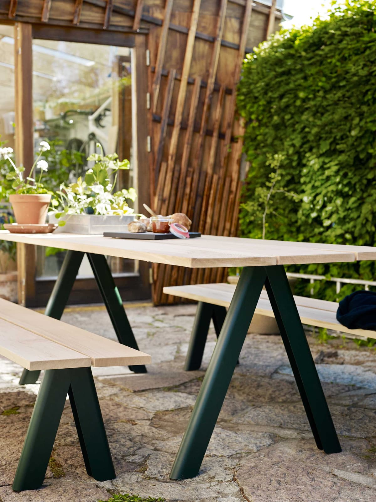 Fritz Hansen Overlap Tuintafel 220x90 Hunter Green thumbnail 2