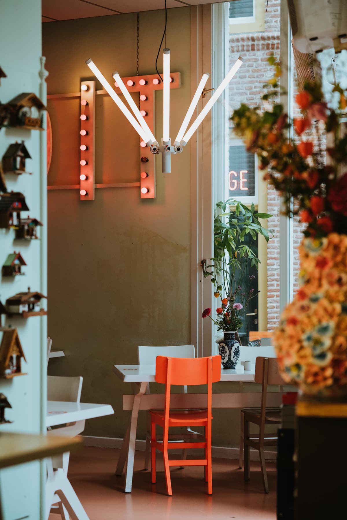 Tonone Mr Tubes KroonluchterØ168 LED Smokey Black thumbnail 3