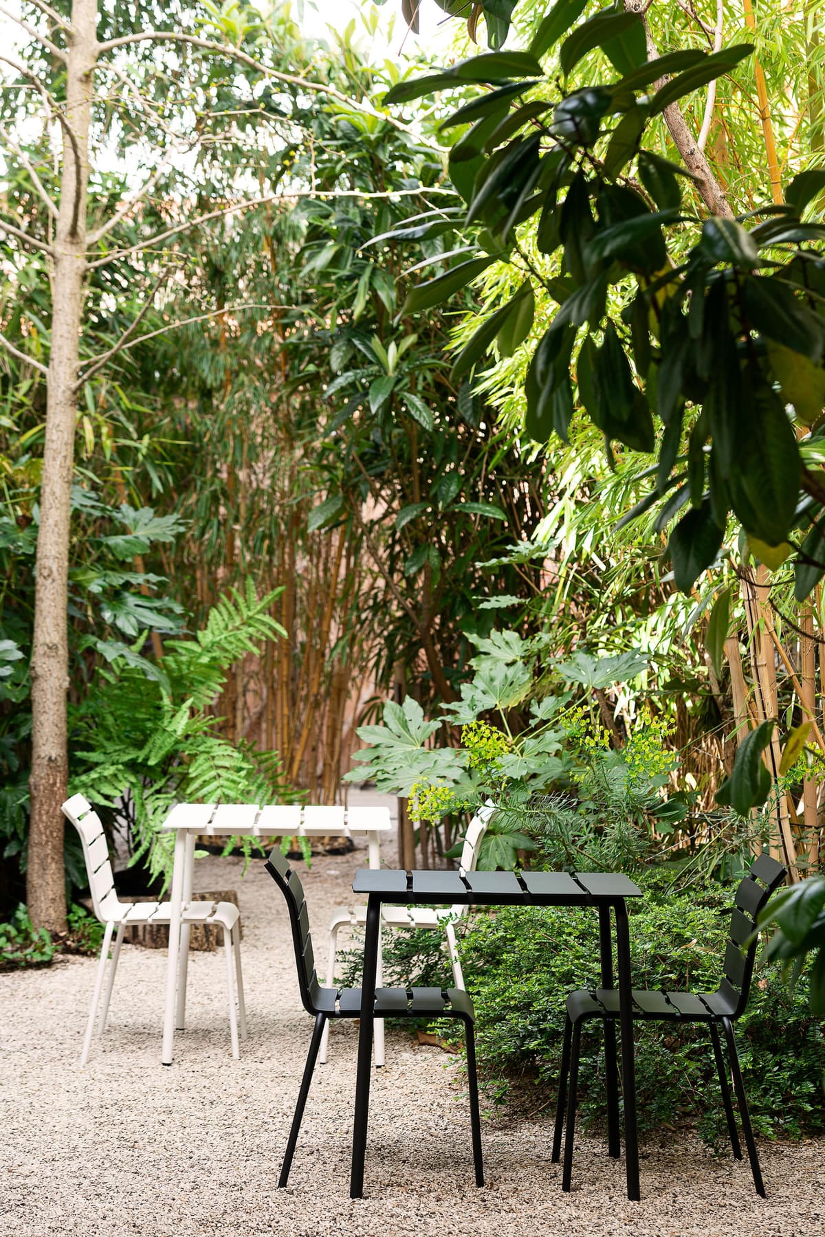 Valerie Objects Aligned Tuintafel 70x70 Black thumbnail 4