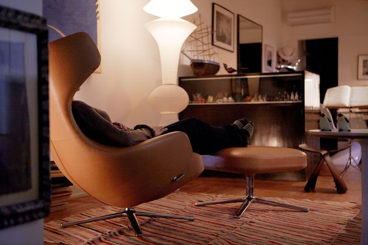 Vitra Butterfly Stool Kruk Esdoorn thumbnail 3