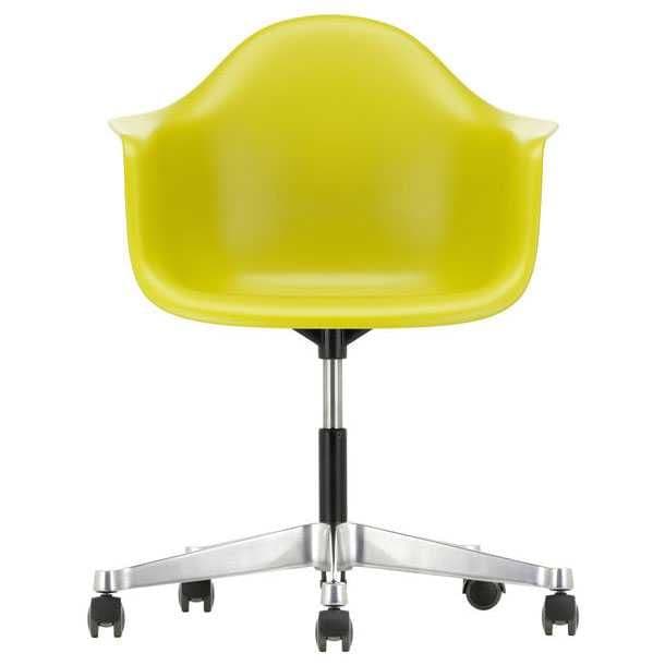 Vitra Eames PACC Stoel Draaibaar Met Wielen Mosterd