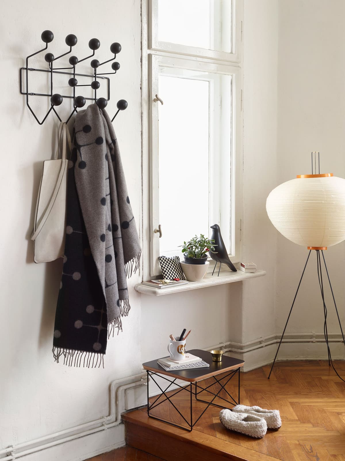 Vitra LTR Salontafel 39x34 Black Bladgoud thumbnail 4