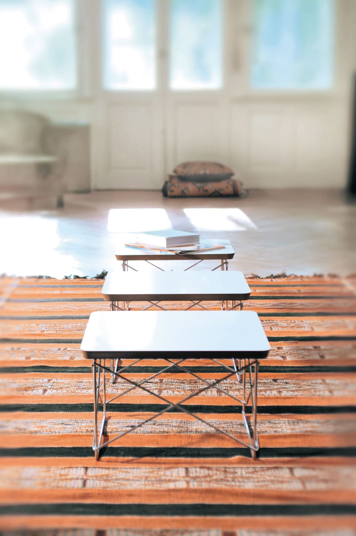 Vitra LTR Salontafel 39x34 Black Bladgoud thumbnail 2