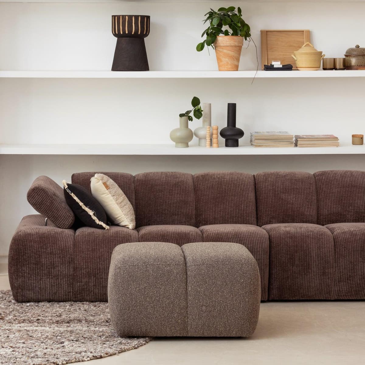 WOOOD Mojo Hocker Bouclé Bruin thumbnail 2