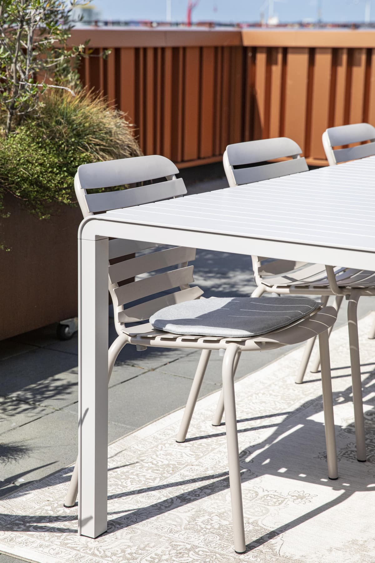 Zuiver Vondel Tuintafel 168x87 Clay thumbnail 4