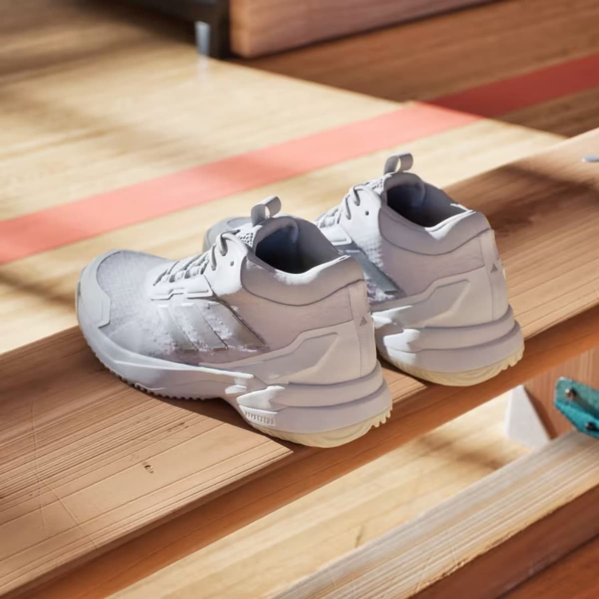 Adidas Crazylight 6 Mid W Indoorschoenen Dames Wit 40 thumbnail 4