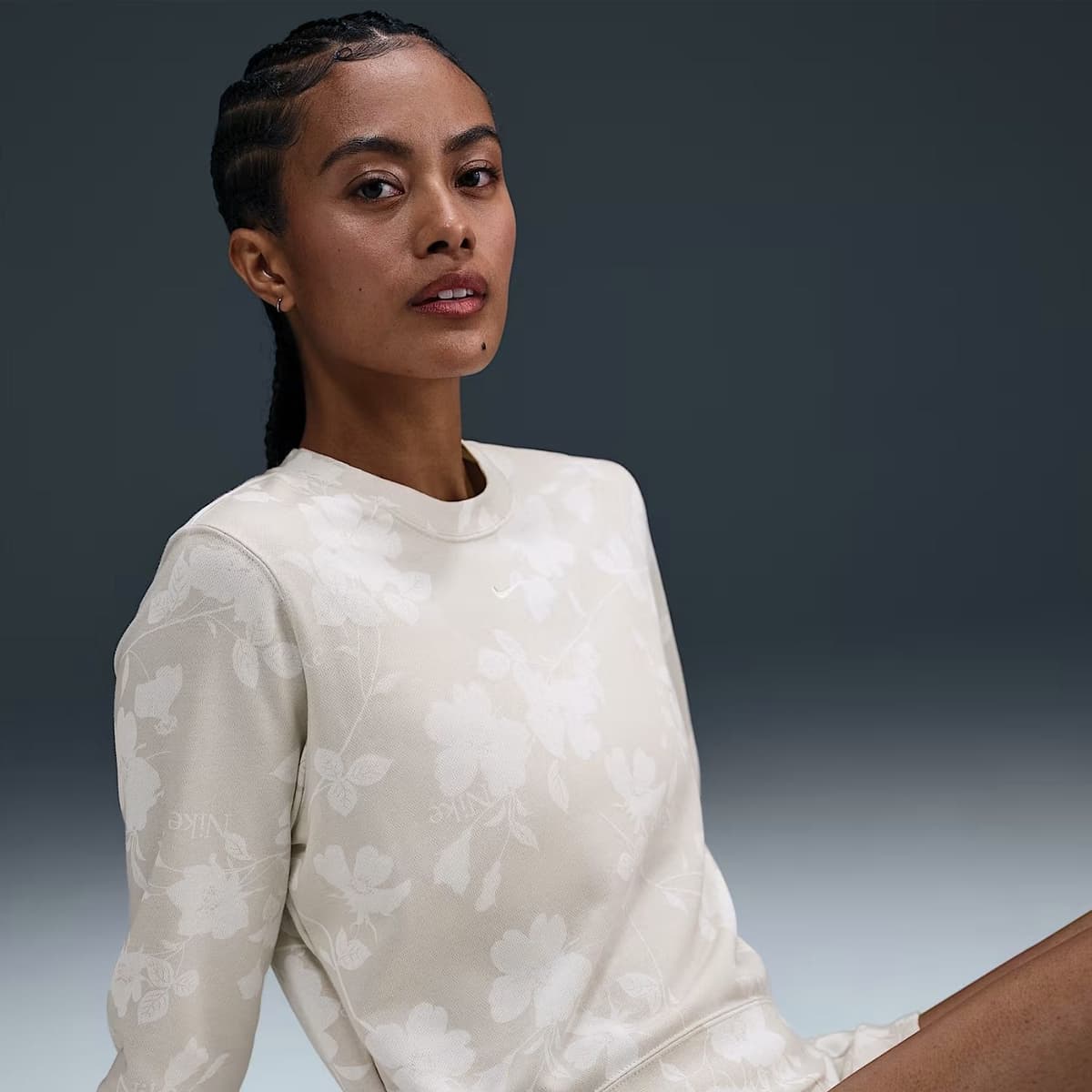 Nike Sportswear Chill Terry Sportsweater Dames Beige M/38 thumbnail 4