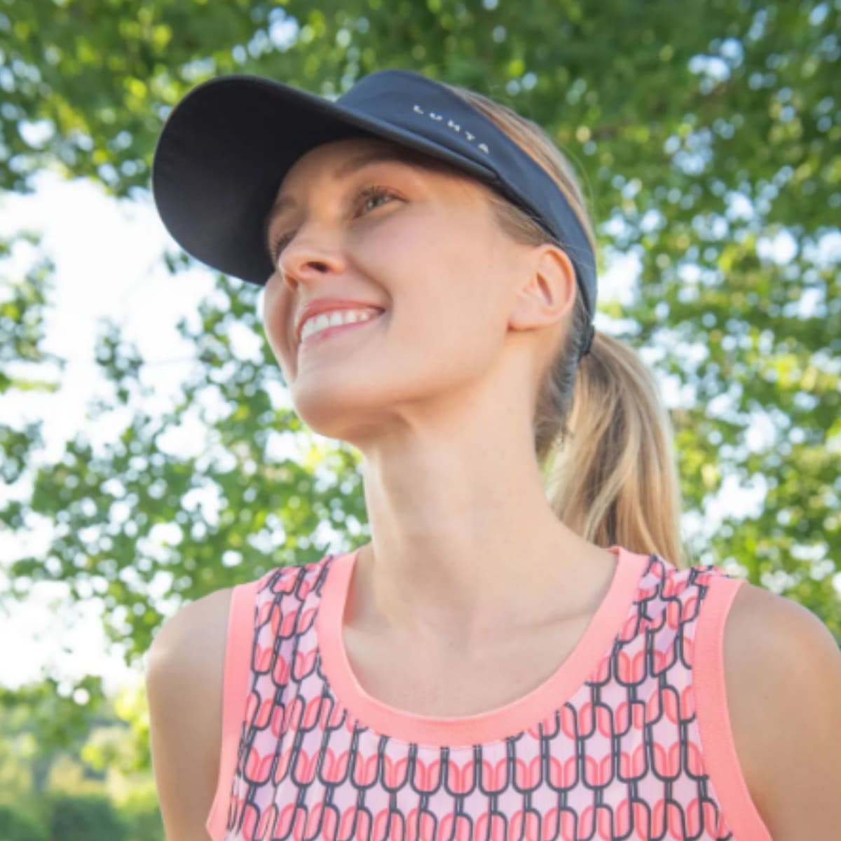 Luhta Naumola Sport Caps Zwart 1 thumbnail 2