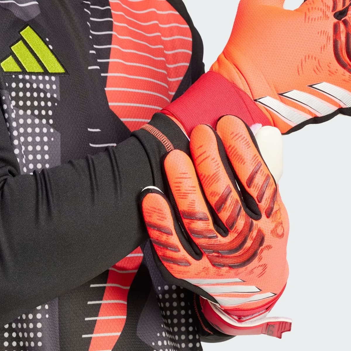 Adidas Predator Competition Keepershandschoenen Rood 9.5 thumbnail 2