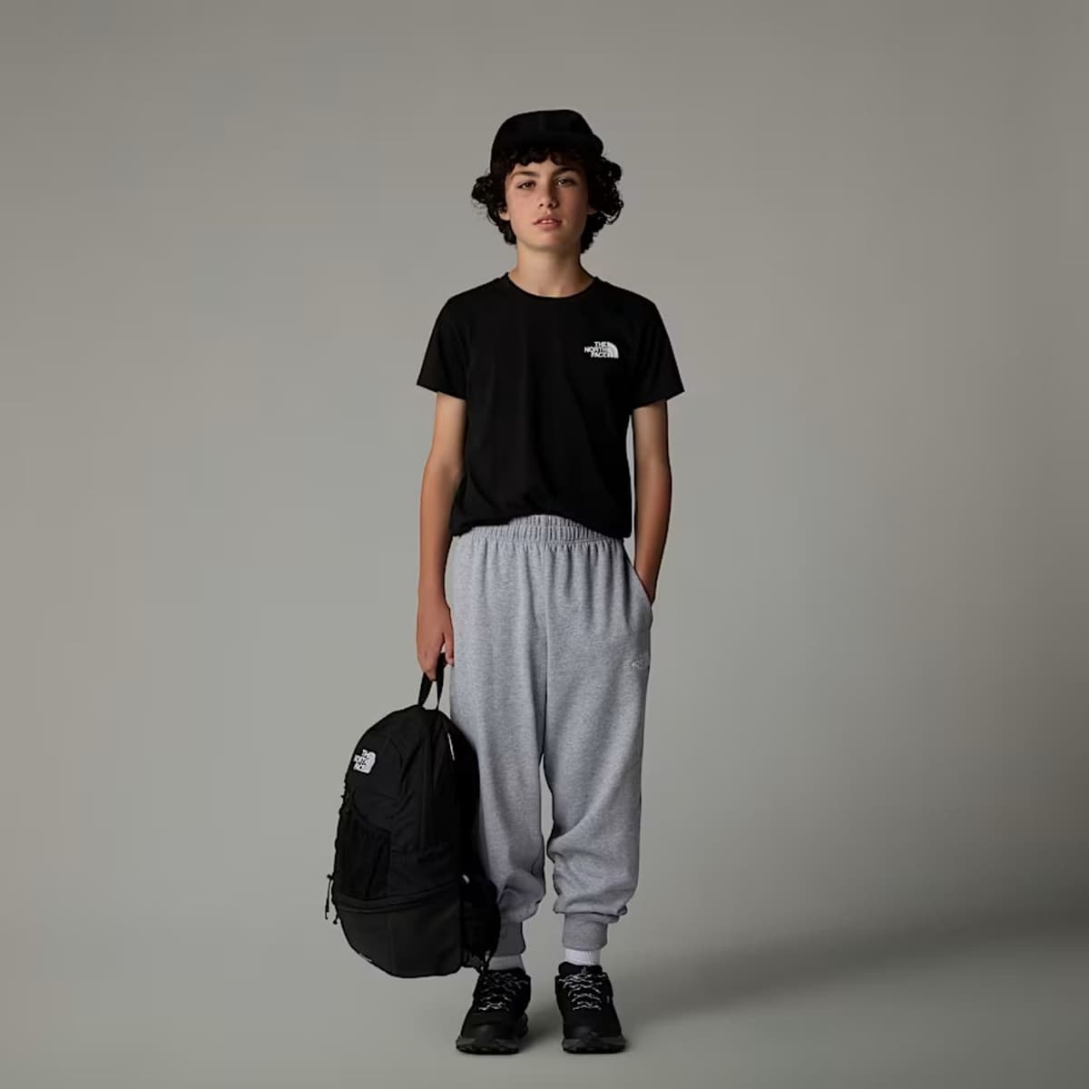 The North Face S/s Simple Dome Casual T-shirt Jongens Zwart 128 thumbnail 4