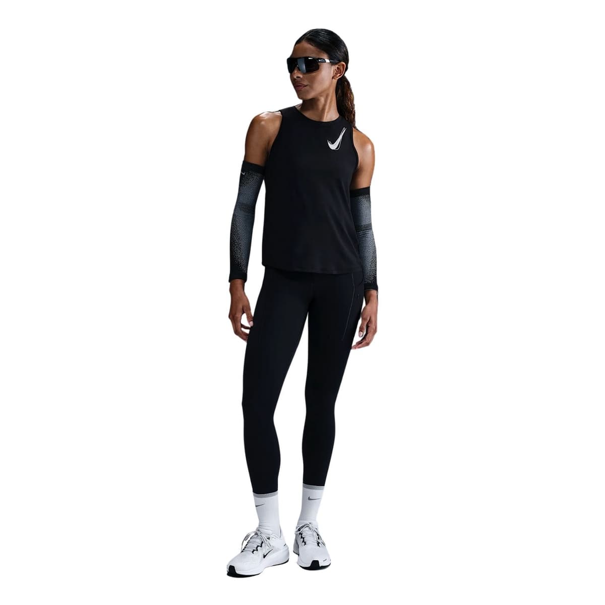 Nike One Swoosh Dri-fit Singlet Dames Zwart S/36 thumbnail 3