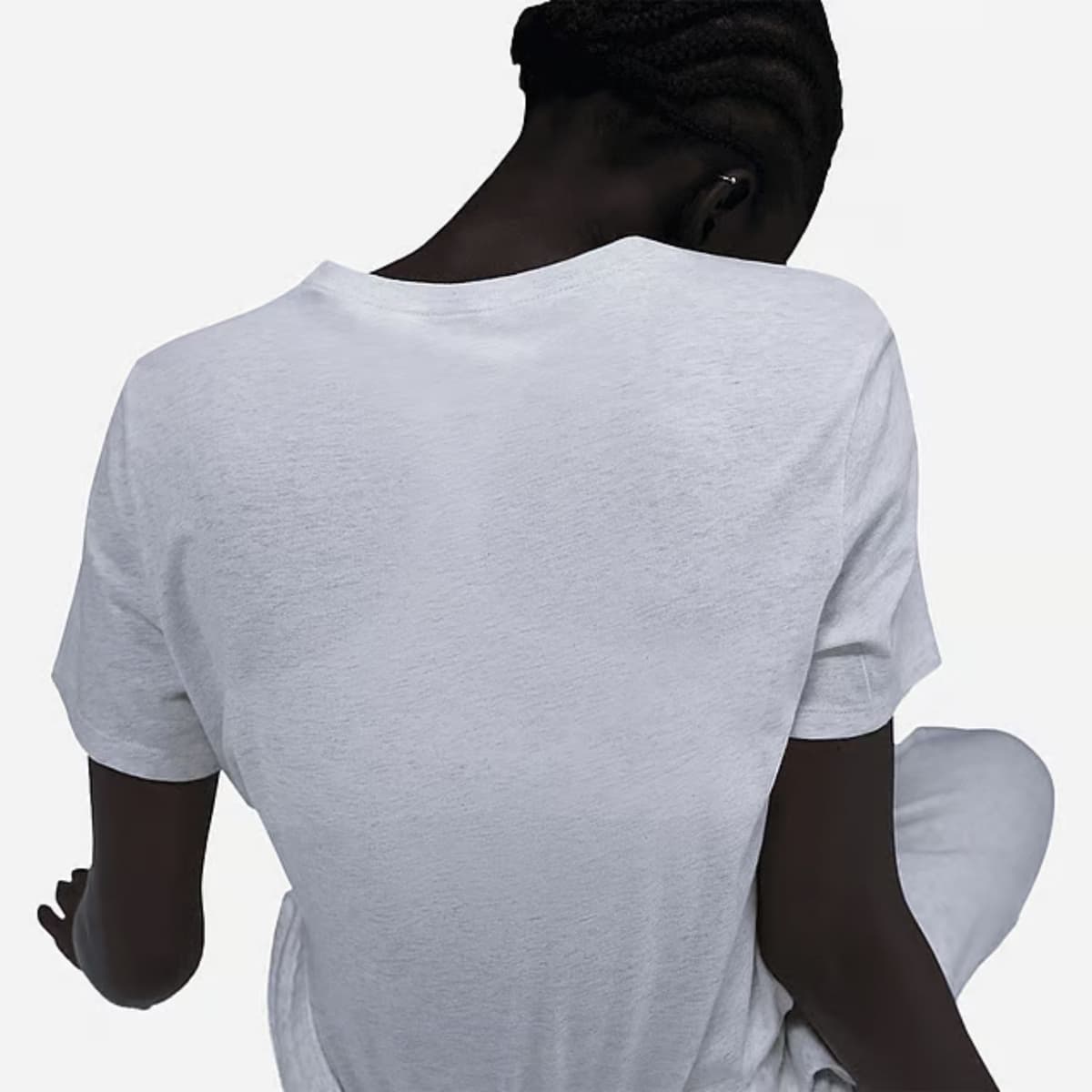 Nike Streatwear Club Ss Casaul T-shirt Dames Midden Grijs L/40. thumbnail 3