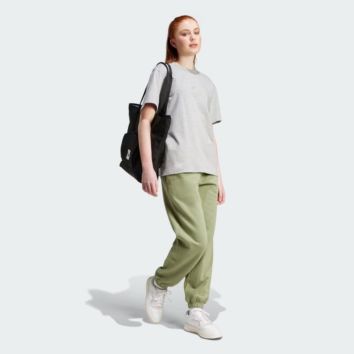 Adidas All Szn Loose Casaul T-shirt Dames Grijs M/38 thumbnail 2
