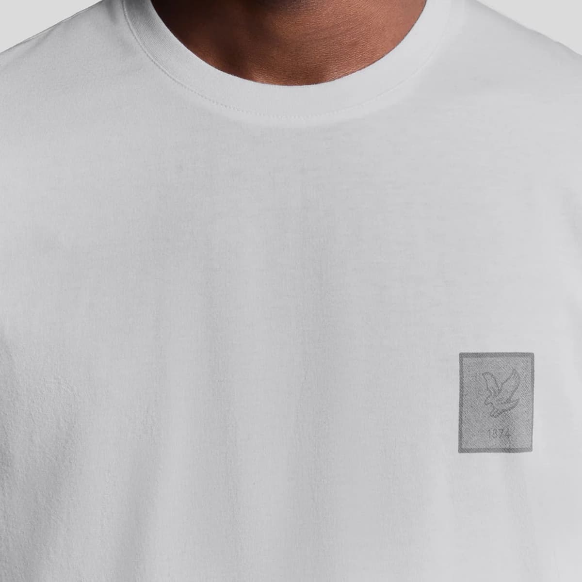 Lyle And Scott Rubberised Logo Graphic Casual T-shirt Heren Wit S thumbnail 4