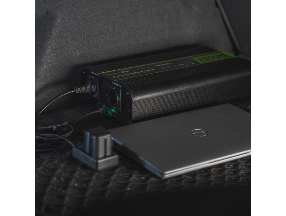 Spanningsomvormer Omvormer PRO 12V naar 230V 2000W / 4000W Zuivere sinus